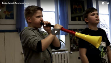 Der Trailer von der Musik aus dem Fass gedreht in der grundschule Rothensee Magdeburg